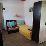 Gæstehus граничар 3 сърфа 3*